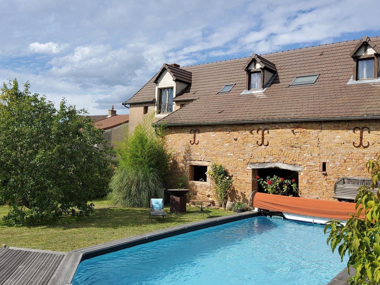 La Parenthese A Etrigny Bed & Breakfast Екстериор снимка