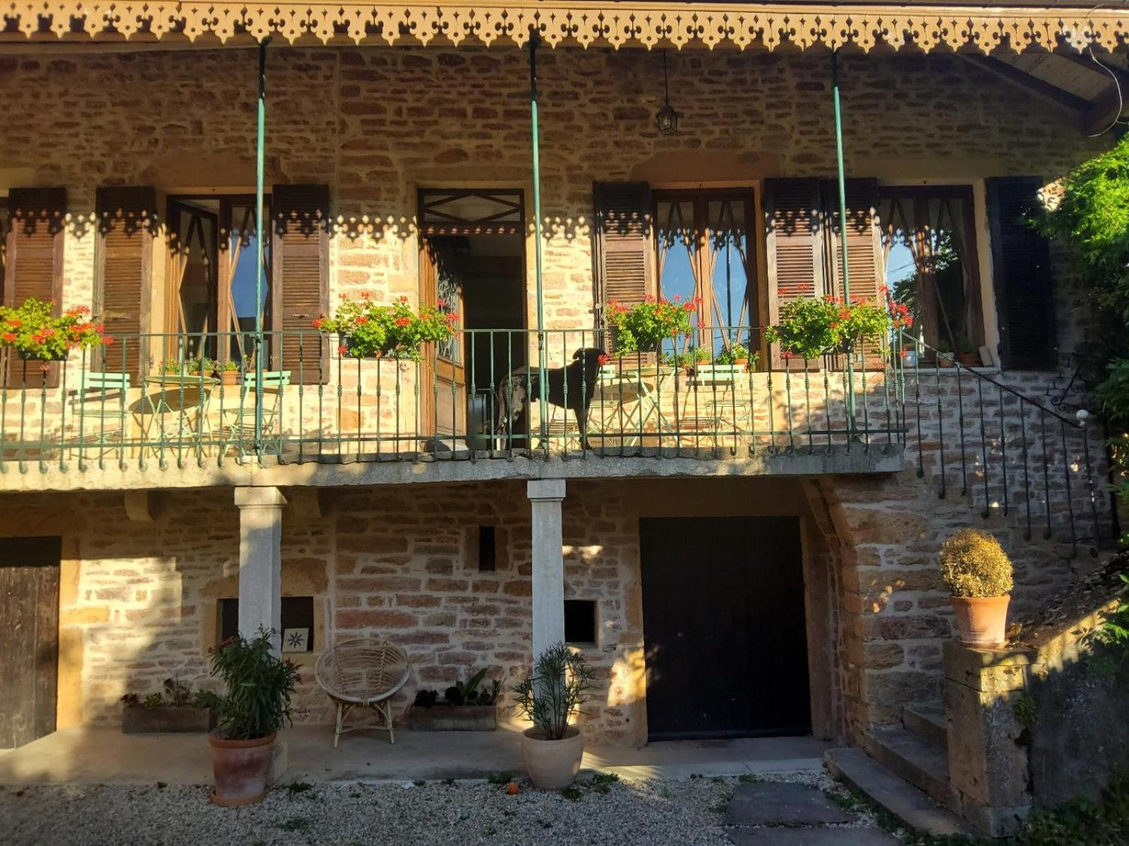 La Parenthese A Etrigny Bed & Breakfast Екстериор снимка