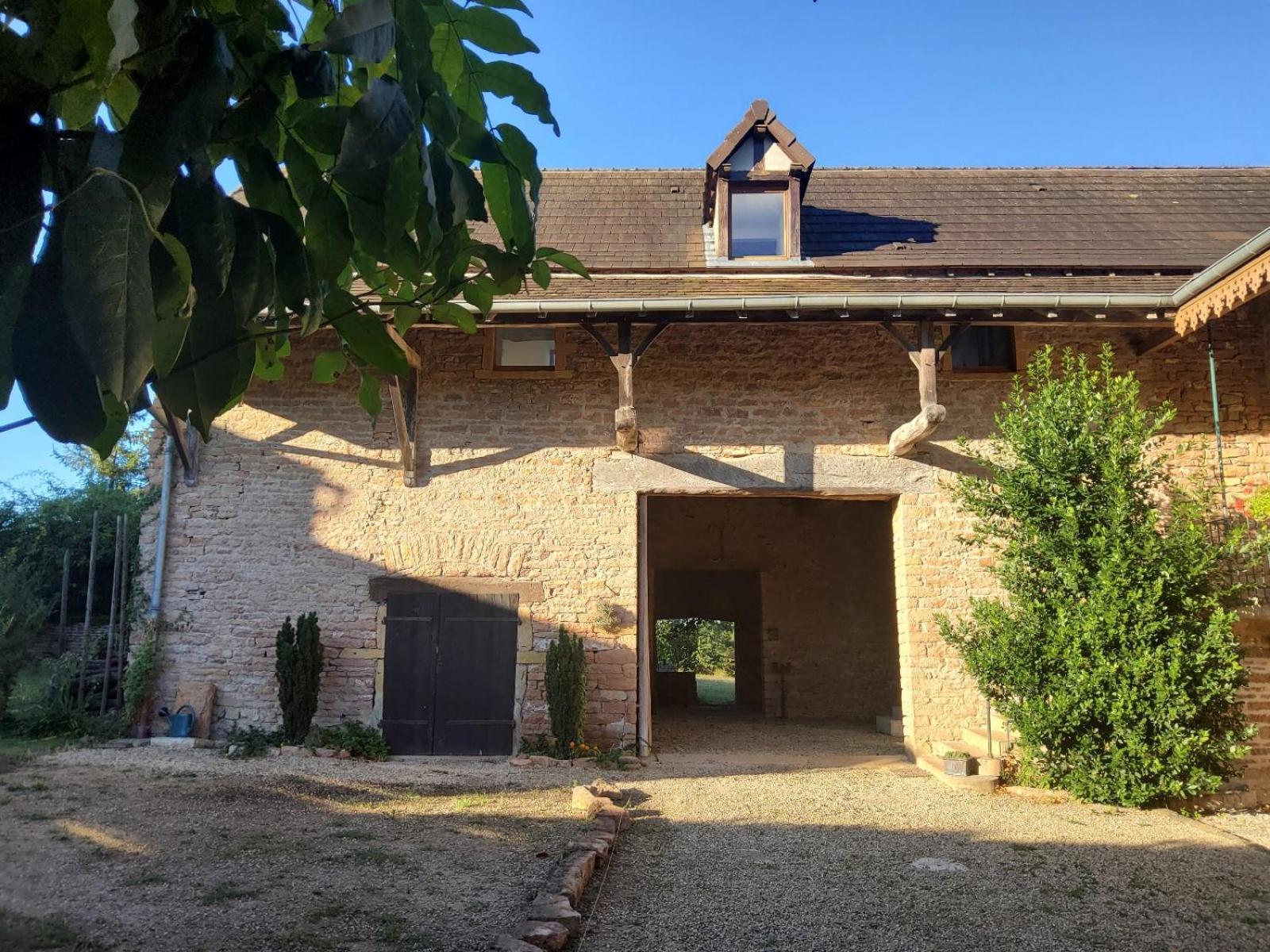 La Parenthese A Etrigny Bed & Breakfast Екстериор снимка