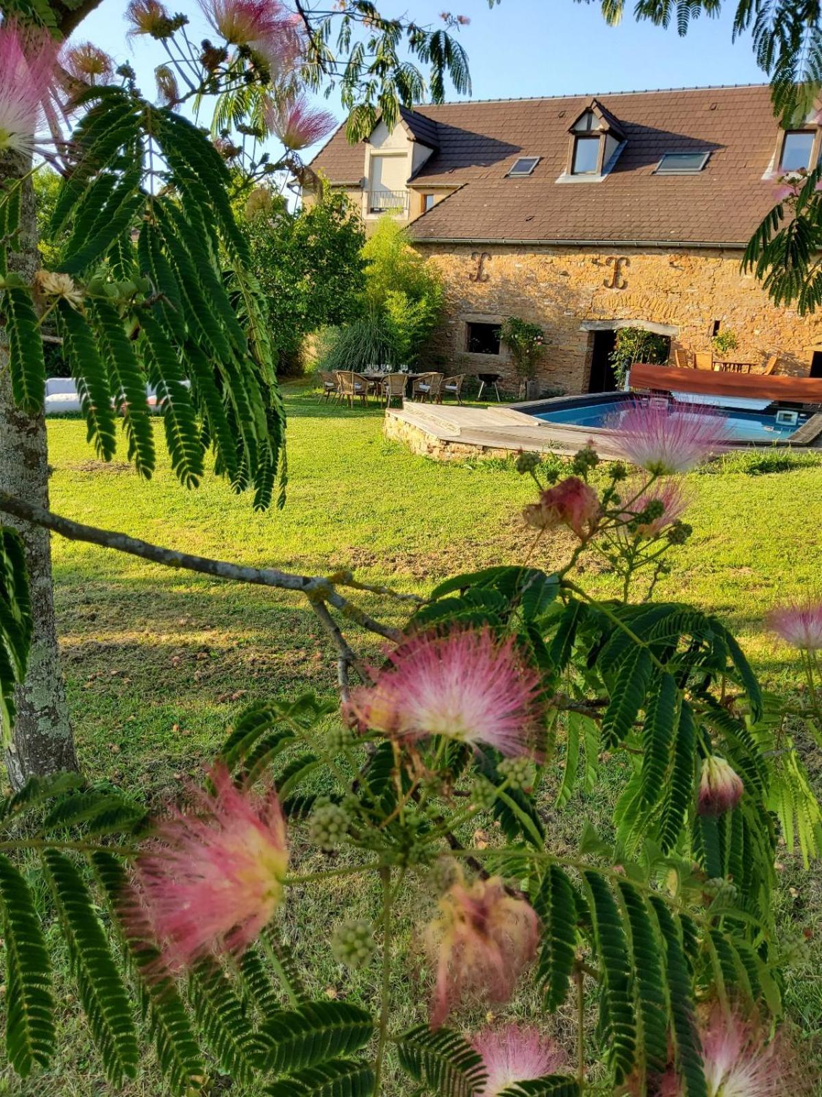 La Parenthese A Etrigny Bed & Breakfast Екстериор снимка